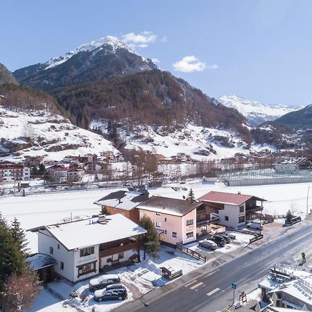 Ferienhaus Apart Sonnzeit Solden Bagian luar foto